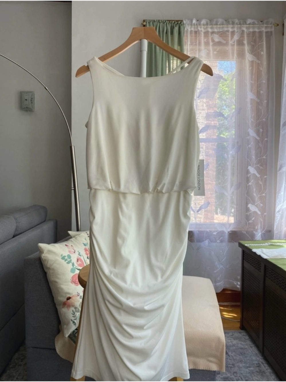 Maggy London Cream Sleeveless Blouson Midi Dress